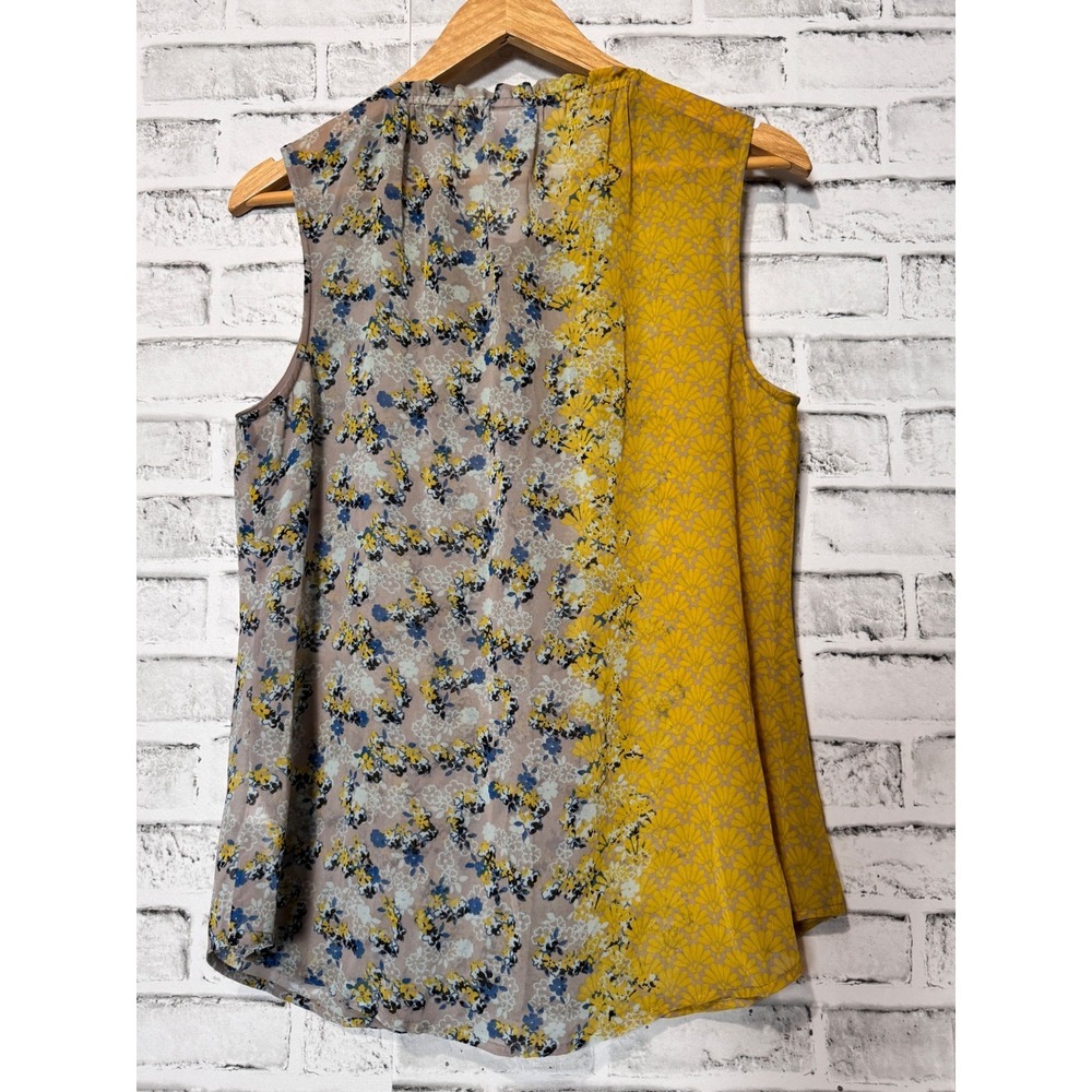 Cabi‎ Floral Print Sleeveless Collared Button Front Blouse Women's Size M - Picture 2 of 7